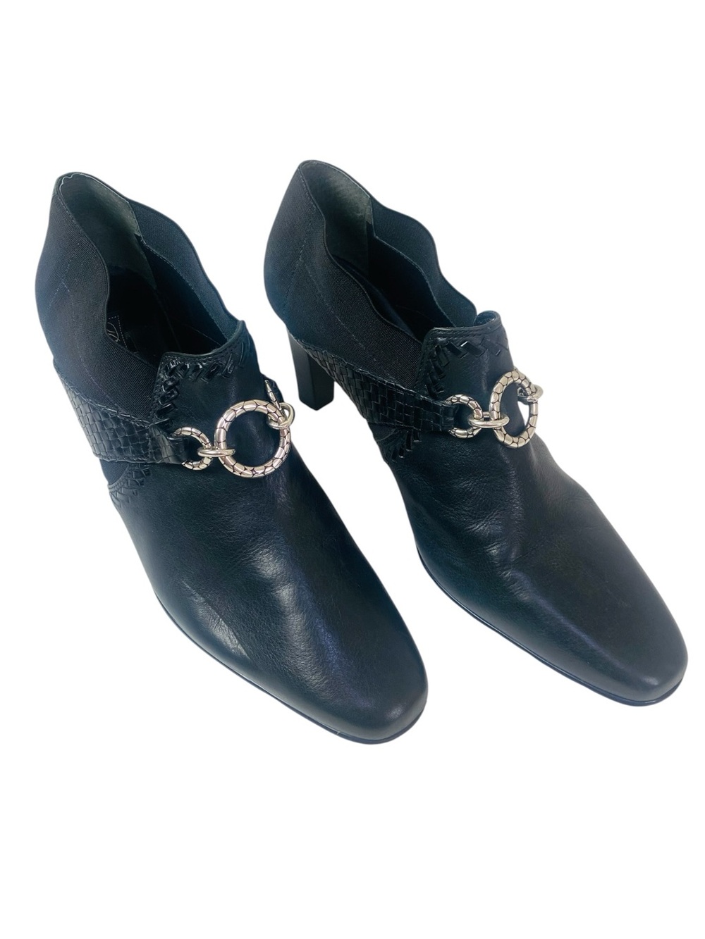 Brighton Rizzo Black Leather Shooties W/Silvertone Ring Details Size 10